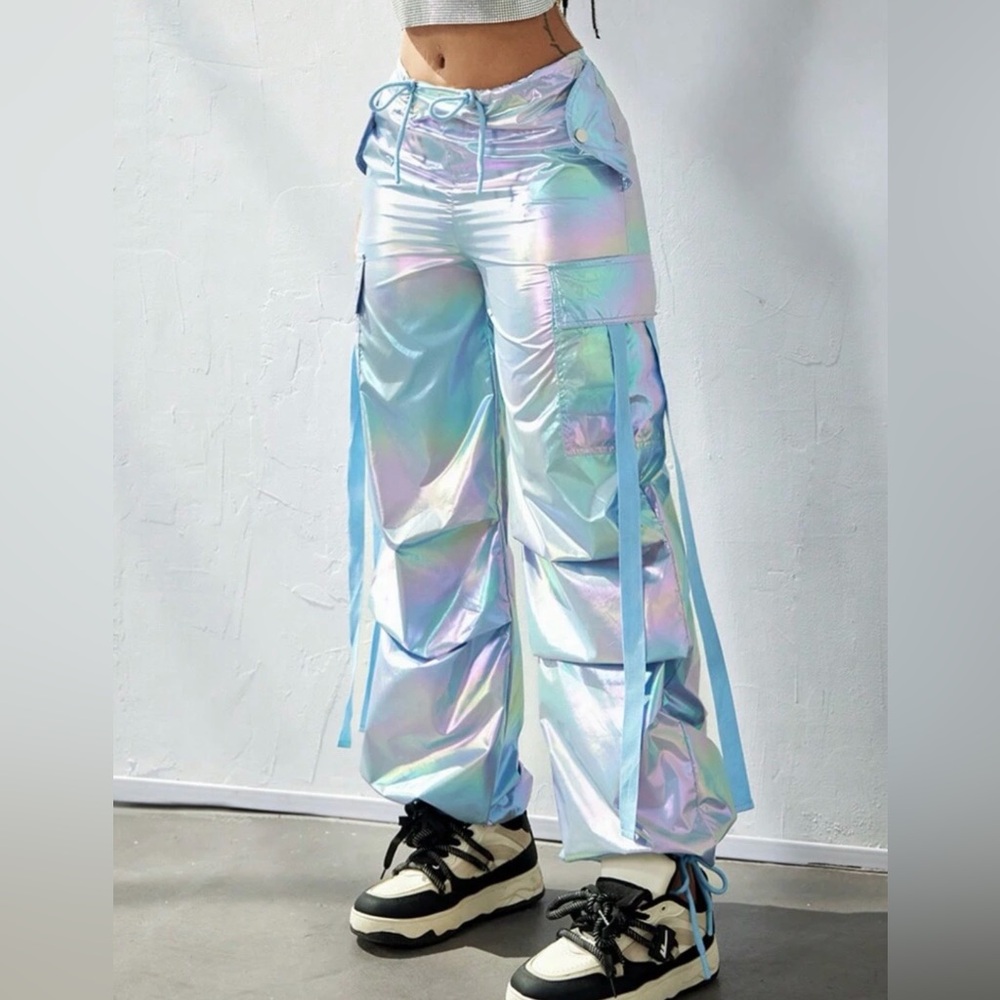 Women’s Y2K Holographic Parachute Pocket Cargo UFO Baggy Dance Pants - Picture 4 of 14